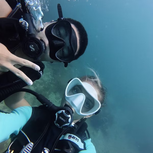 dsd-4 Divers during a Discovery Scuba Dive